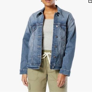 Signature by Levi Strauss & Co. Gold Label Distressed Boyfriend Trucker Jacket